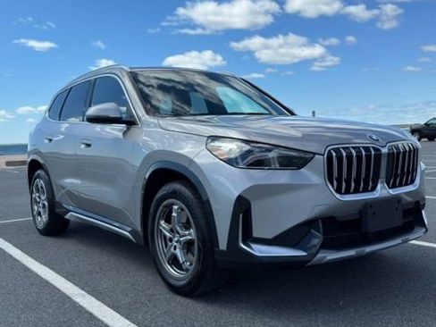Used 2024 BMW X1 xDrive28i AWD/4WD image 2