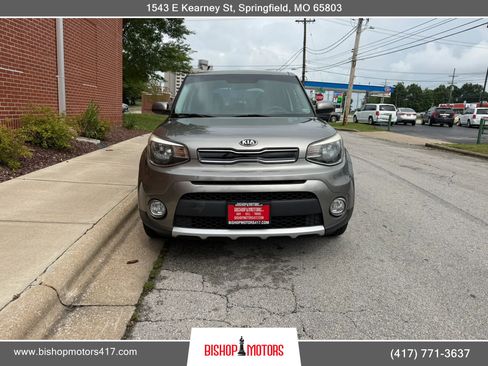 Used 2018 Kia Soul + FWD image 6