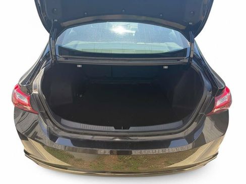 Used 2023 Chevrolet Malibu LT w/ Redline Edition FWD image 12