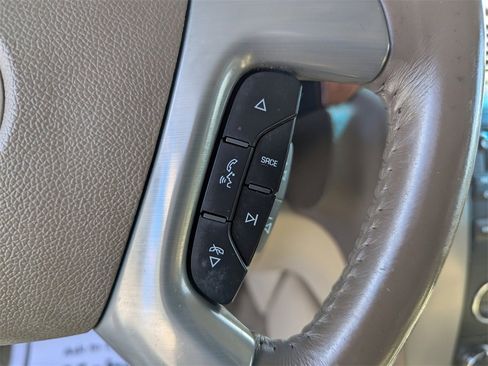 Used 2013 GMC Sierra 2500 SLT w/ SLT Convenience Package image 17