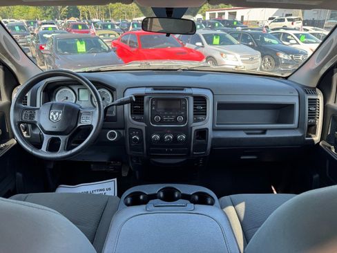 Used 2018 RAM 1500 ST w/ SXT Appearance Group AWD/4WD image 20
