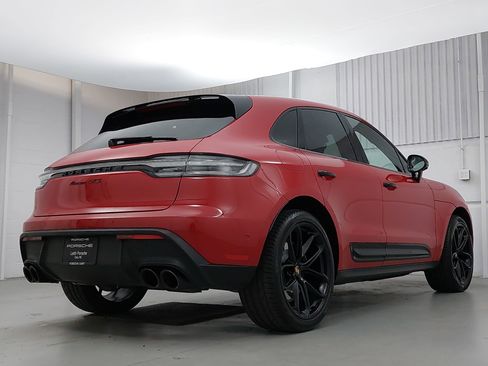 Used 2024 Porsche Macan GTS image 7