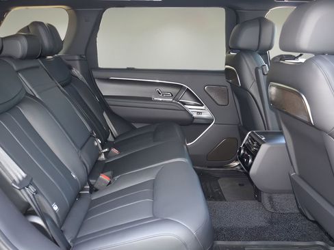 New 2026 Land Rover Range Rover Long Wheelbase Autobiography AWD/4WD image 17