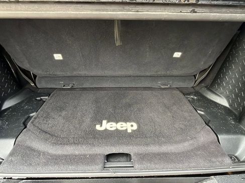 Used 2016 Jeep Wrangler Sport image 17