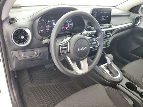 Used 2024 Kia Forte LX image 18