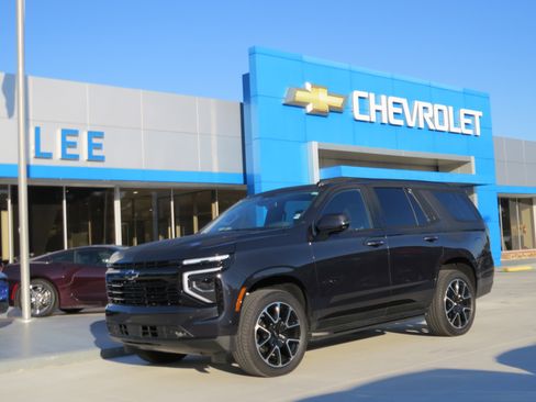 Used 2025 Chevrolet Tahoe RST w/ Comfort Package AWD/4WD image 1