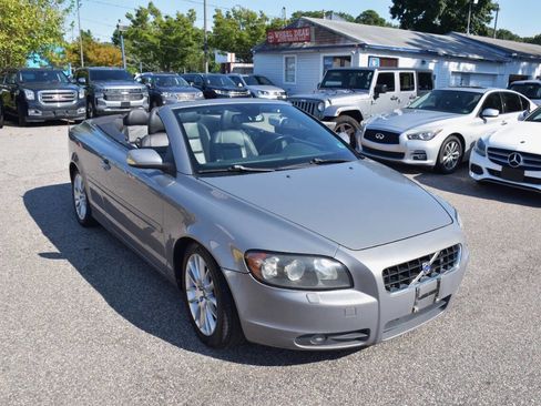 Used 2007 Volvo C70 T5 image 4