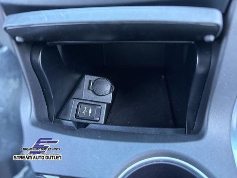 Used 2017 Toyota Camry LE image 25