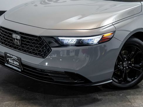 Used 2025 Honda Accord SE image 10