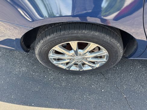Used 2009 Buick Lucerne CXL FWD image 10