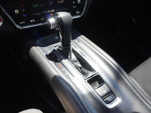 Used 2021 Honda HR-V EX image 46