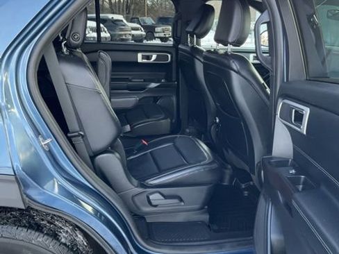 Used 2020 Ford Explorer XLT w/ Equipment Group 202A image 15