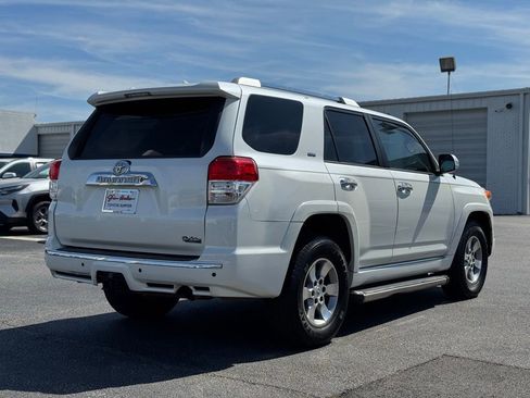 Used 2011 Toyota 4Runner SR5 w/ Convenience Pkg RWD image 12