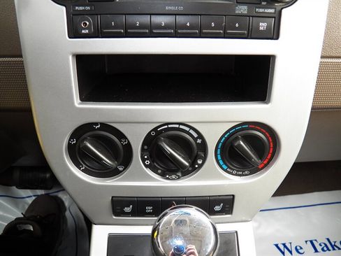 Used 2008 Jeep Compass Limited image 21