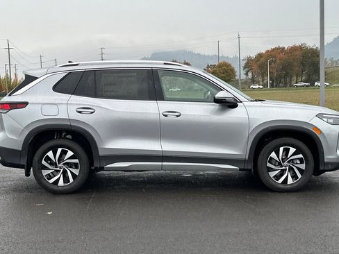 New 2026 Volkswagen Tiguan S AWD/4WD image 2
