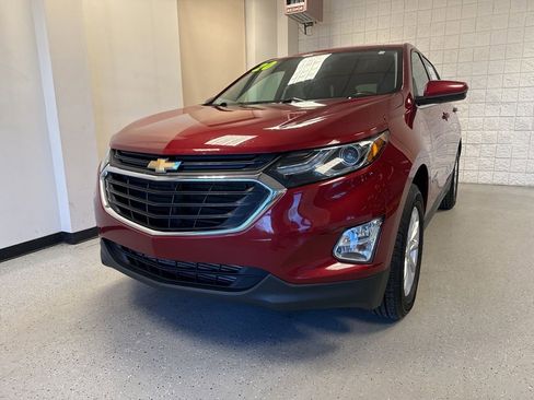 Used 2020 Chevrolet Equinox LT w/ Driver Convenience Package AWD/4WD image 36