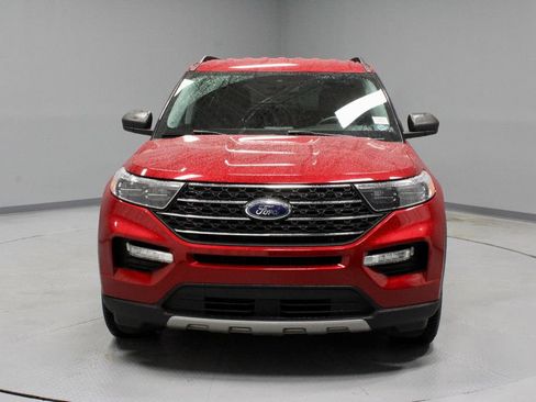 Certified 2023 Ford Explorer XLT w/ Equipment Group 202A AWD/4WD image 6