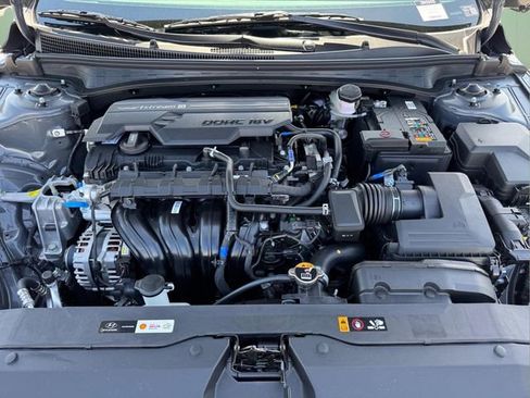 New 2026 Hyundai Elantra Limited FWD image 13