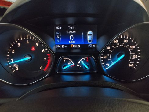 Used 2018 Ford Escape SE w/ Ford Safe & Smart Package AWD/4WD image 23