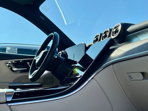 Certified 2025 Mercedes-Benz GLC 300 4MATIC image 19