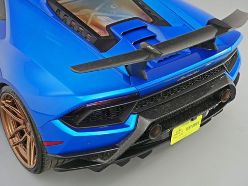 Used 2018 Lamborghini Huracan Performante image 77