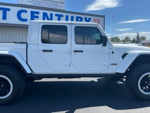 Used 2021 Jeep Gladiator Rubicon AWD/4WD image 14