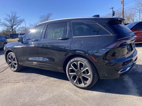 New 2025 Lincoln Nautilus Reserve image 7