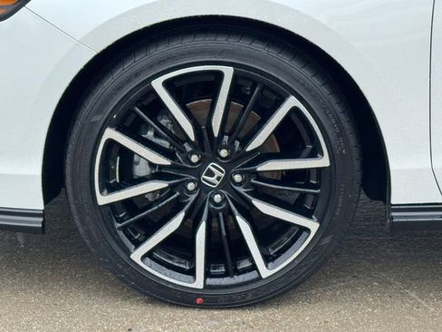 Certified 2025 Honda Accord Touring image 7
