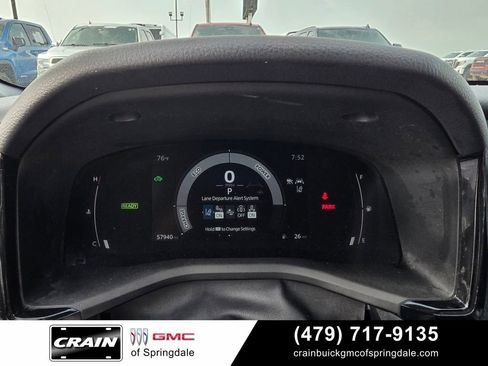 Used 2025 Toyota Camry SE FWD image 14