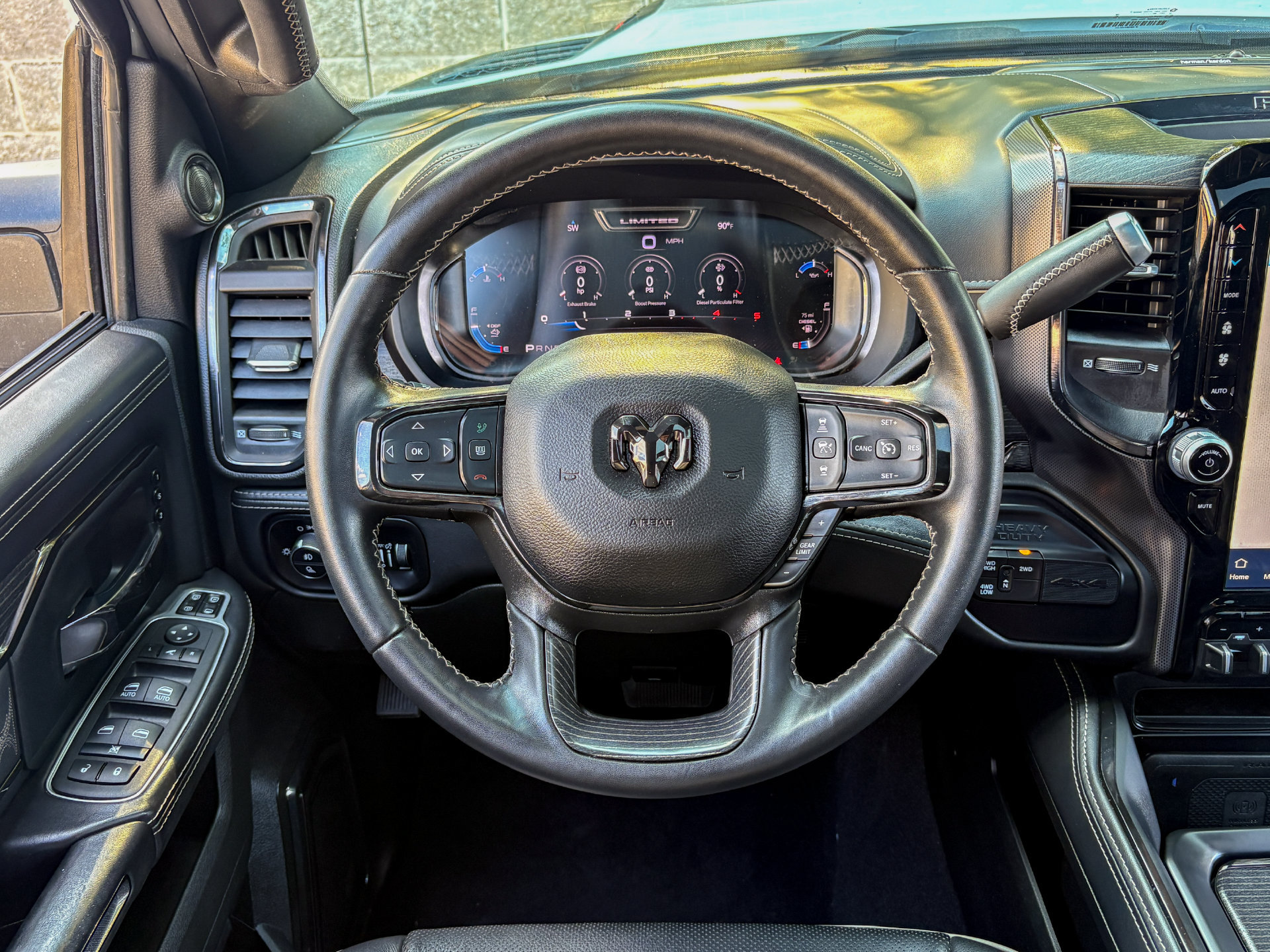 Used 2024 RAM 2500 Limited AWD/4WD image 17