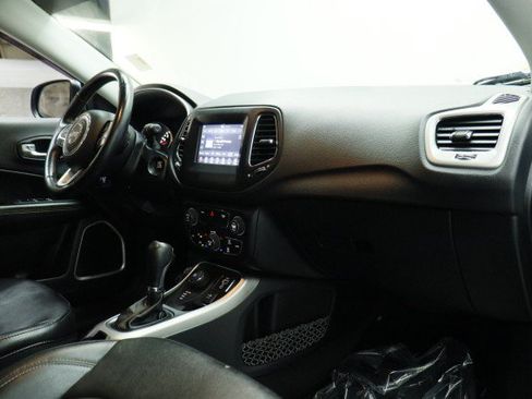 Used 2021 Jeep Compass Latitude w/ Convenience Group AWD/4WD image 21