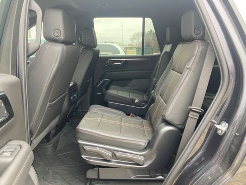 Used 2025 Chevrolet Tahoe High Country AWD/4WD image 10