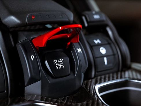 Used 2024 Lamborghini Urus S AWD/4WD image 17