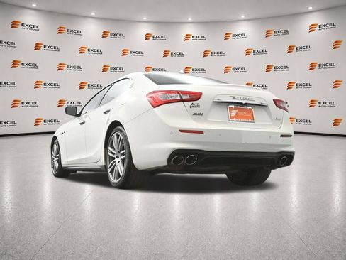 Used 2019 Maserati Ghibli S Q4 AWD/4WD image 43