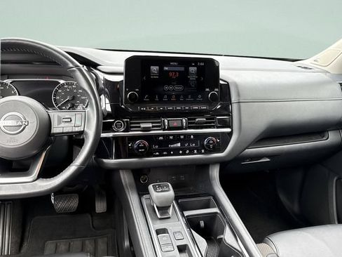 Certified 2023 Nissan Pathfinder SL w/ SL Premium Package FWD image 23
