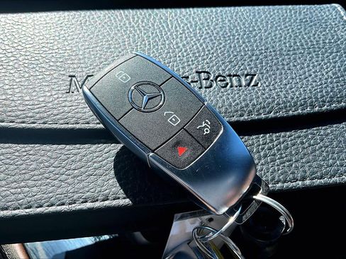 Certified 2025 Mercedes-Benz GLE 450 4MATIC image 15