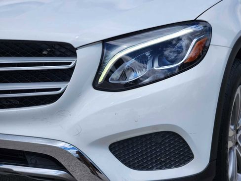 Used 2019 Mercedes-Benz GLC 350e 4MATIC image 7