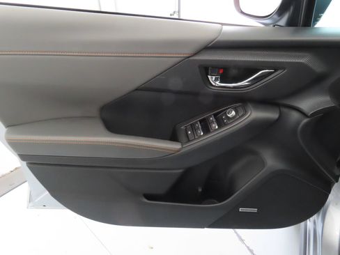 Certified 2025 Subaru Crosstrek 2.5i Limited w/ Crosstrek Mirror Package AWD/4WD image 10