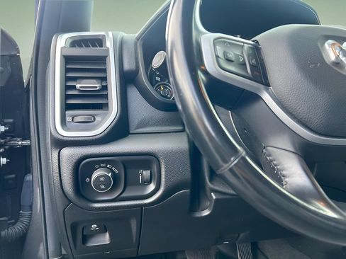 Used 2021 RAM 1500 Big Horn AWD/4WD image 12