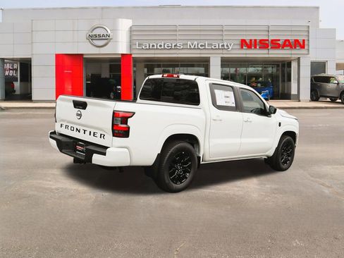 New 2026 Nissan Frontier SV w/ SV Convenience Package image 3