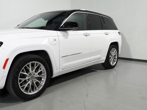 Used 2023 Jeep Grand Cherokee Summit 4xe w/ Advanced Protech Group IV image 75
