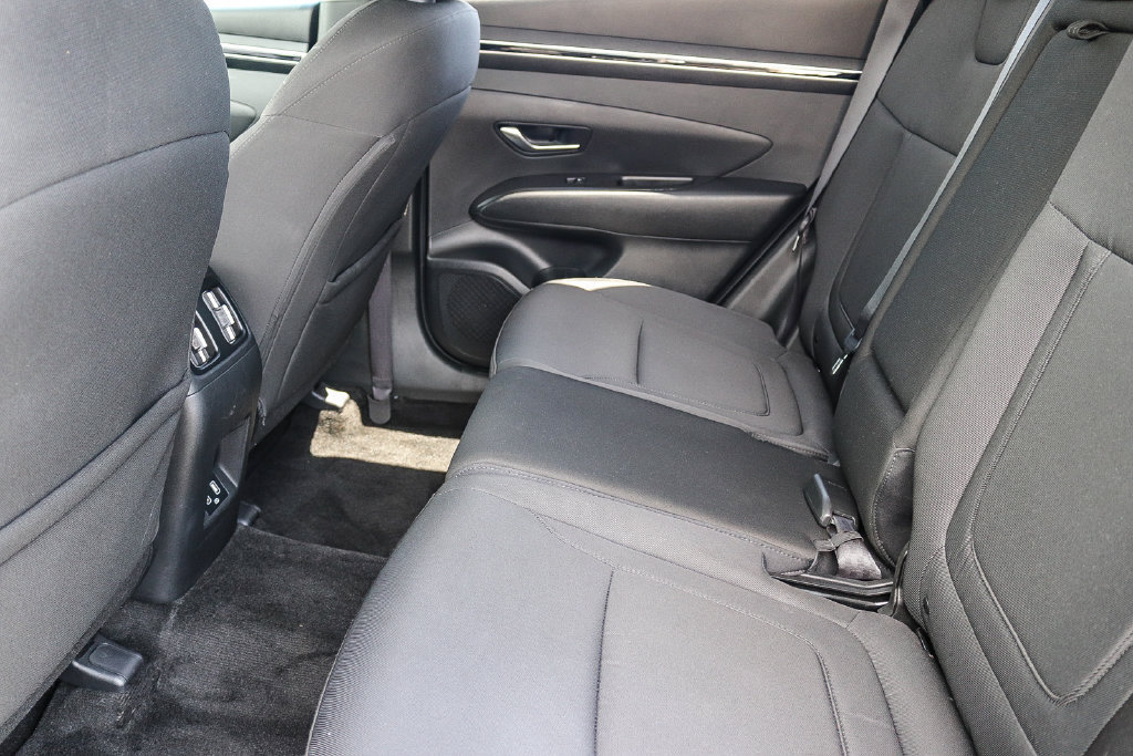 Used 2022 Hyundai Tucson SEL w/ Cargo Package AWD/4WD image 17