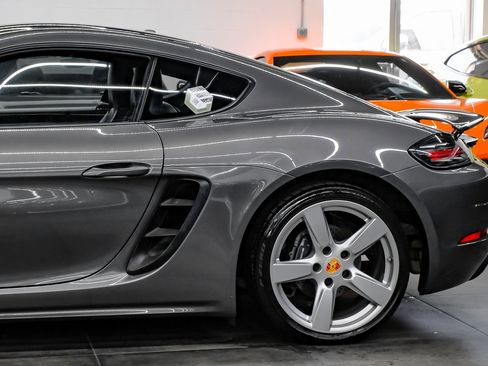 Used 2022 Porsche 718 Cayman image 20