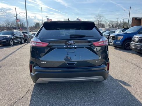 Certified 2023 Ford Edge SEL w/ Convenience Package image 4