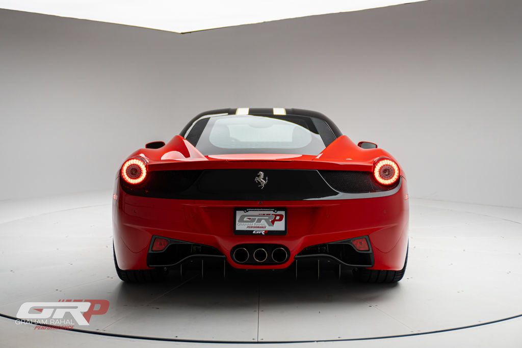 Used 2011 Ferrari 458 Italia Coupe RWD image 4