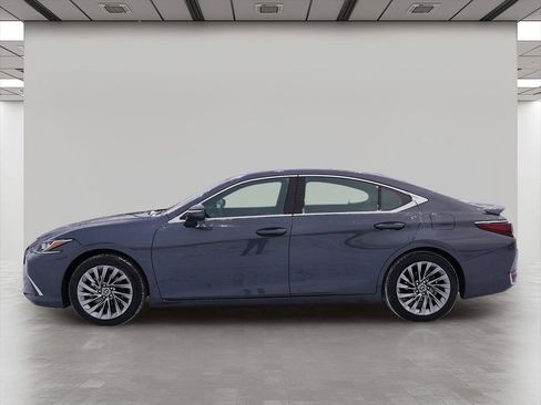 Certified 2025 Lexus ES 300h w/ Accessory Package (Z2) image 3