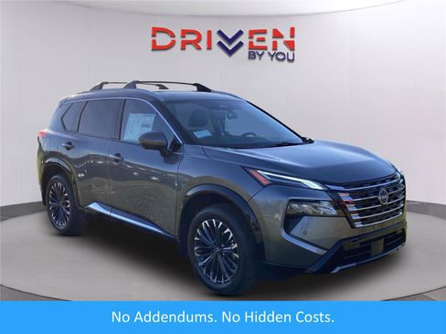 New 2026 Nissan Rogue Platinum w/ Platinum Premium Package AWD/4WD image 1