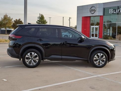 Certified 2023 Nissan Rogue SV FWD image 4