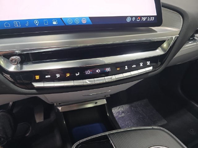 Certified 2024 Cadillac Lyriq Luxury AWD/4WD image 21