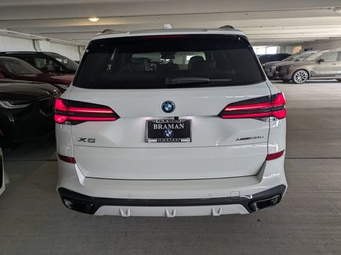 New 2026 BMW X5 xDrive50e w/ M Sport Package AWD/4WD image 5